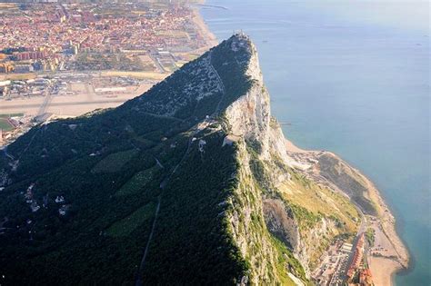 Day Trip To The Rock of Gibraltar | Traveling in Spain