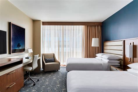 Downtown Houston Convention Center Hotel | Marriott Marquis Houston