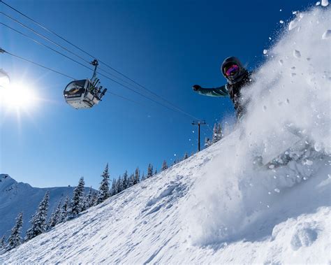 Kicking Horse Mountain Resort - Champagne Powder Capital of Canada™