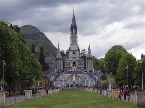 ZMIANA ADRESU BLOGA: 15 sierpnia we Francji - Le pont de l'Assomption