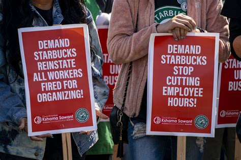 Pro-Union Starbucks Workers Sue Company for Defamation (SBUX) - Bloomberg