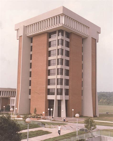 AUM’s 10-Story Library Tower – Exploring Montgomery