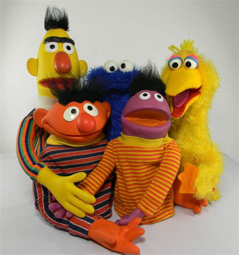 Sesame Street Hand Puppets.Big Bird.Bert and Ernie.Cookie Monster ...