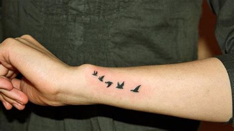 Details 73+ small bird tattoos on wrist - in.coedo.com.vn