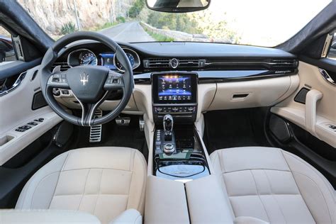 black maserati - Google Search Maserati Interior, Maserati Suv, Car ...