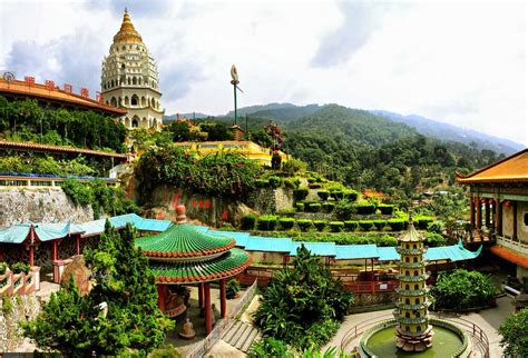 Architecture of Malaysia | Top 10 Monuments Celebrating Diversity