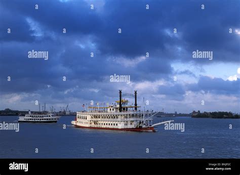 Paddle Wheeler Mississippi River New Orleans Louisiana USA North ...