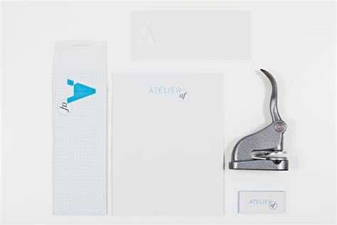 20 Creative Examples of Envelope Design ideas - Jayce-o-Yesta