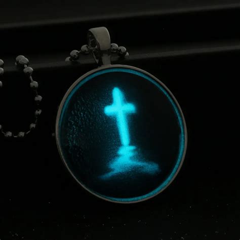 Rinhoo Cross Glow In The Dark Necklaces Glowing Pendant Necklace For Women men Religion gift-in ...