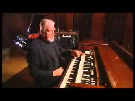 Jon Lord of Deep Purple discusses the signature hammond organ sound and ...