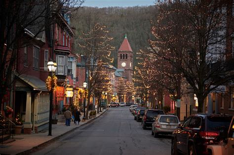 Cozy Shop In The Christmas Town Jim Thorpe Stock Photo - Download Image ...