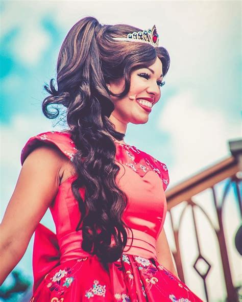 Pin by Megan Weeks on Disney | Disney world pictures, Disney cosplay ...