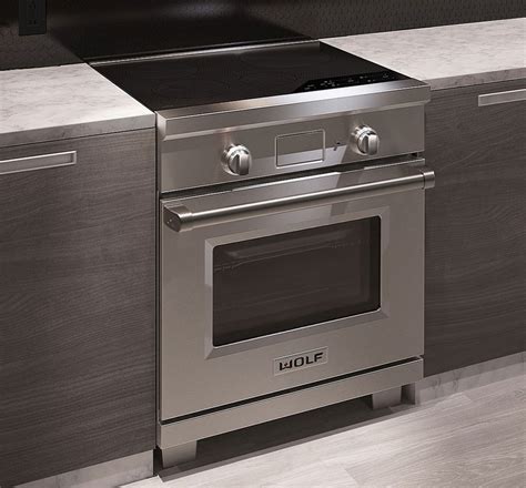 Wolf Appliance, Inc. Induction Range | Cesaroni Design