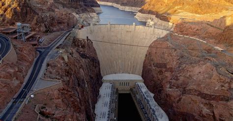 Hoover Dam: Tours, sightseeing and where it is