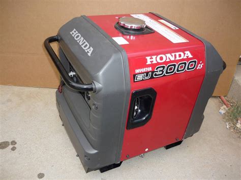 Super Quiet Honda EU2200i 2200 Watt Lightweight Portable Generator w ...