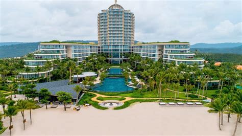 Regent Phu Quoc: 5 Star Luxury Hotel, Beach Resort & Spa in Vietnam