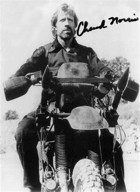 Photos of The Delta Force (1986 Chuck Norris fan website | Chuk norris, Biker, Helden