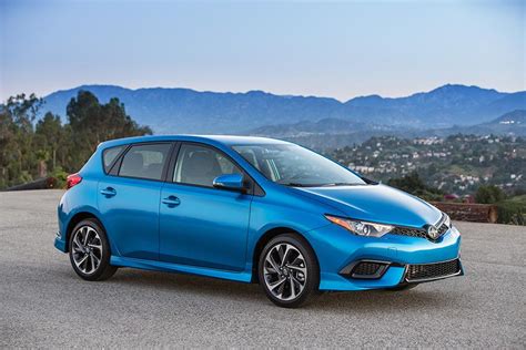 Scion iM Hatchback Models, Price, Specs, Reviews | Cars.com