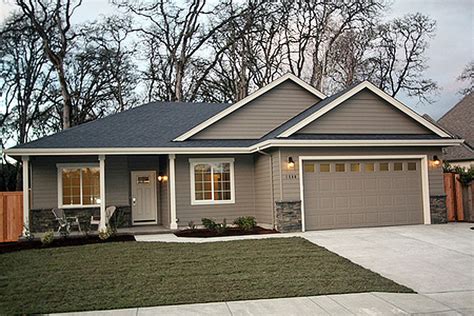 Ranch House Exterior, House Paint Exterior, Exterior Paint Colors ...