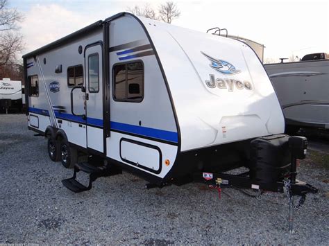 Jayco Jay Feather Travel Trailer Review (Updated Dec 2019)