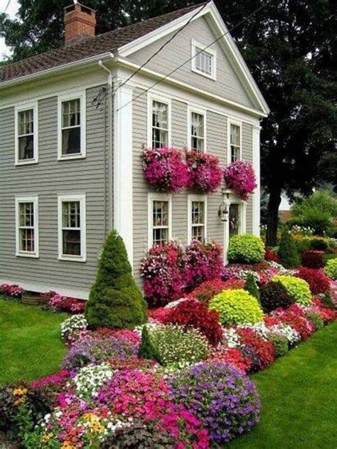 50 Best Front Yard Landscaping Ideas and Garden Designs for 2022