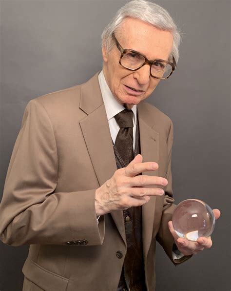 Hire The Amazing Kreskin - Mentalist in New York City, New York