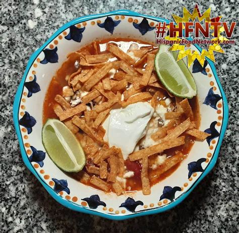 Sopa de Tortilla Con Pollo ~ Chicken Tortilla Soup