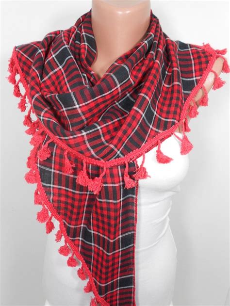 Tartan Scarf Women Red Plaid Scarf Women Gift Boho Tassel Scarf (Görüntüler ile)