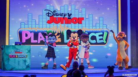 NEW Disney Junior Play and Dance Full Show at Disney's Hollywood Studios - YouTube