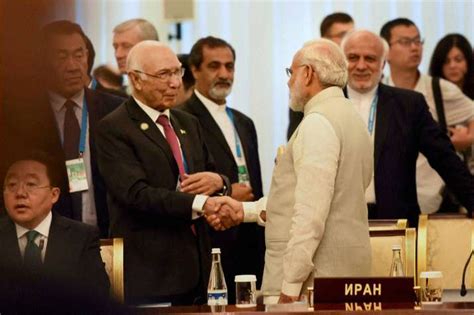 India stalling dialogue to avoid negotiations on Kashmir: Sartaj Aziz ...