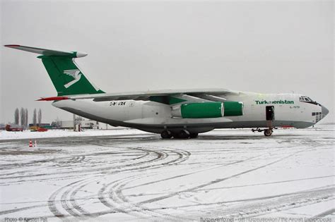 Ilyushin Il-76, pictures, technical data, history - Barrie Aircraft Museum