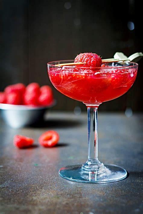 Raspberry Ginger Cocktail Recipe For Valentine’s Day — Eatwell101