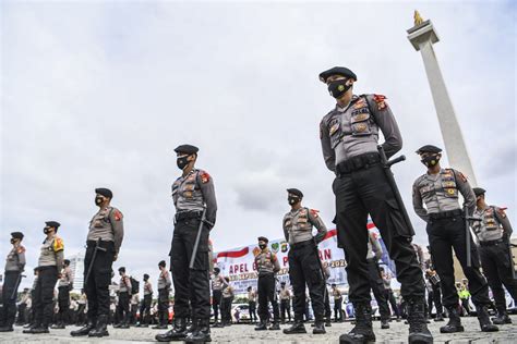 Jakarta Police prepare to prevent crowds, enforce restrictions during yearend holiday - City ...