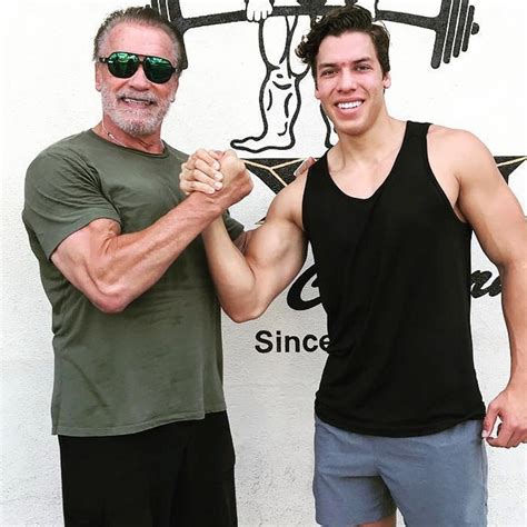 Arnold Schwarzenegger's son Joseph Baena wishes dad a happy birthday - Foto 3