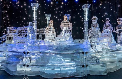 ICE at Gaylord Palms - Christmas Tradition in Orlando, Florida.