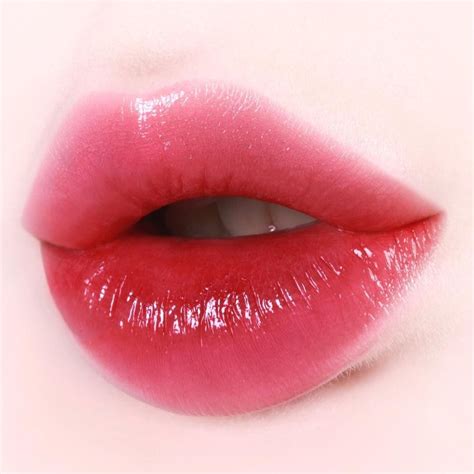 #Koreanmakeup #glossy #lipstick #lipstain #kbeauty #makeup #lipaesthetic #aesthetic #beauty ...