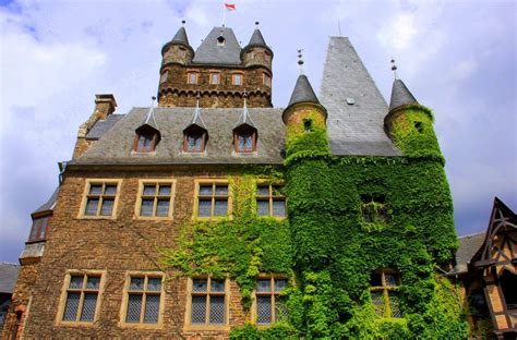 Vineyards, medieval castles and fairy tale villages of the Moselle Valley