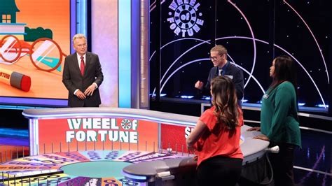 'Wheel of Fortune' Sets Season 38 Premiere, Teases Changes Behind the ...