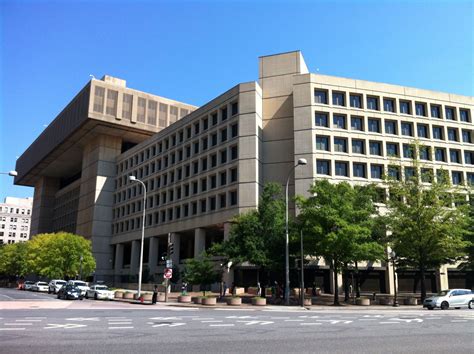 The FBI's J. Edgar Hoover Building (Joe Cruz photo). | Pictures of washington dc, Washington dc ...