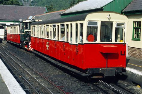 SMR train consisting of diesel locomotive 11 'Paris' and t… | Flickr