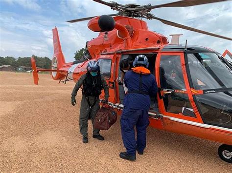 A Coast Guard Helicopter Interdiction Tactical Squadron - NARA & DVIDS ...