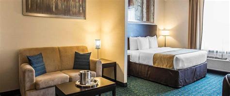 Comfort Hotel Bayer's Lake - Halifax, NS - Canada