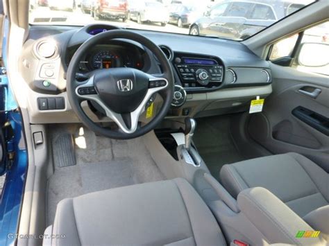 Gray Interior 2013 Honda Insight LX Hybrid Photo #73398851 | GTCarLot.com