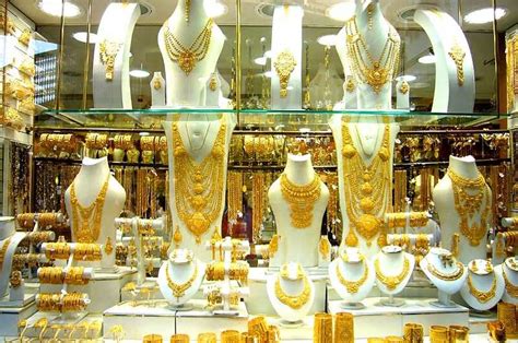 Dubai Gold Souk, UAE | Timings, How to Reach, Shopping Tips & More