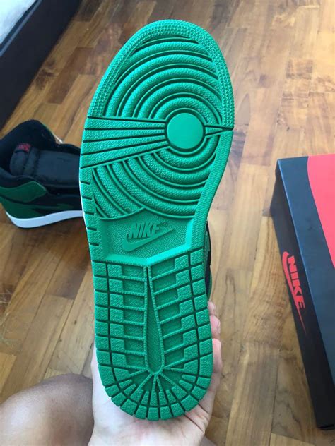 Air jordan 1 pine green, Men's Fashion, Footwear, Sneakers on Carousell