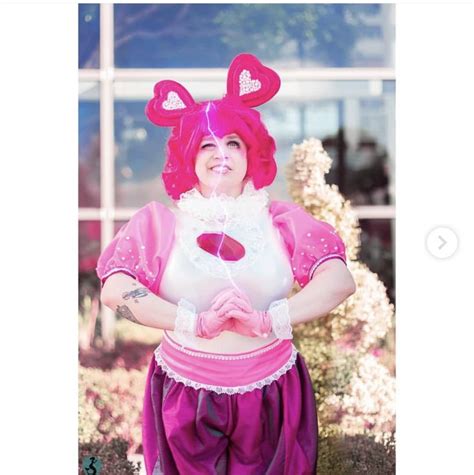 Spinel cosplay | Steven universe cosplay, Aurora sleeping beauty, Cosplay