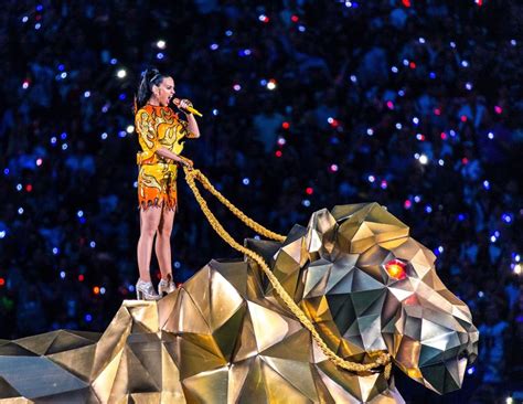 Guess How Much Katy Perry's Super Bowl Outfits Cost