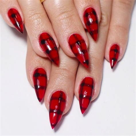 19 Easy Red Nail Designs - Cute Nail Art Ideas for a Red Manicure