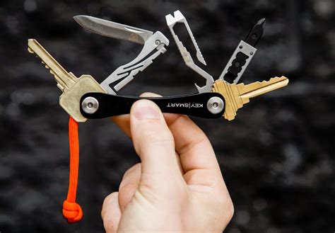 The Impossibly Useful EDC Kit Your Keychain Deserves - Airows