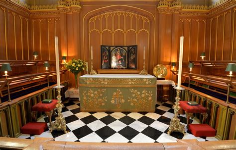 The Chapel Royal at St. James's Palace | Where Do Members of the British Royal Family Get ...